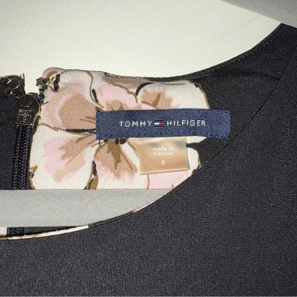 Tommy Hilfiger Floral Print Bell Sleeve Mini Dress Size 8 - Picture 6 of 8